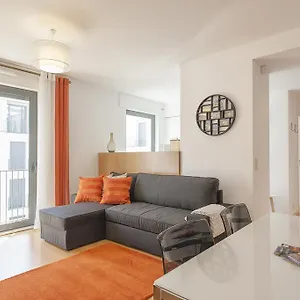 Bairrus - Mello Apartment Lisbon